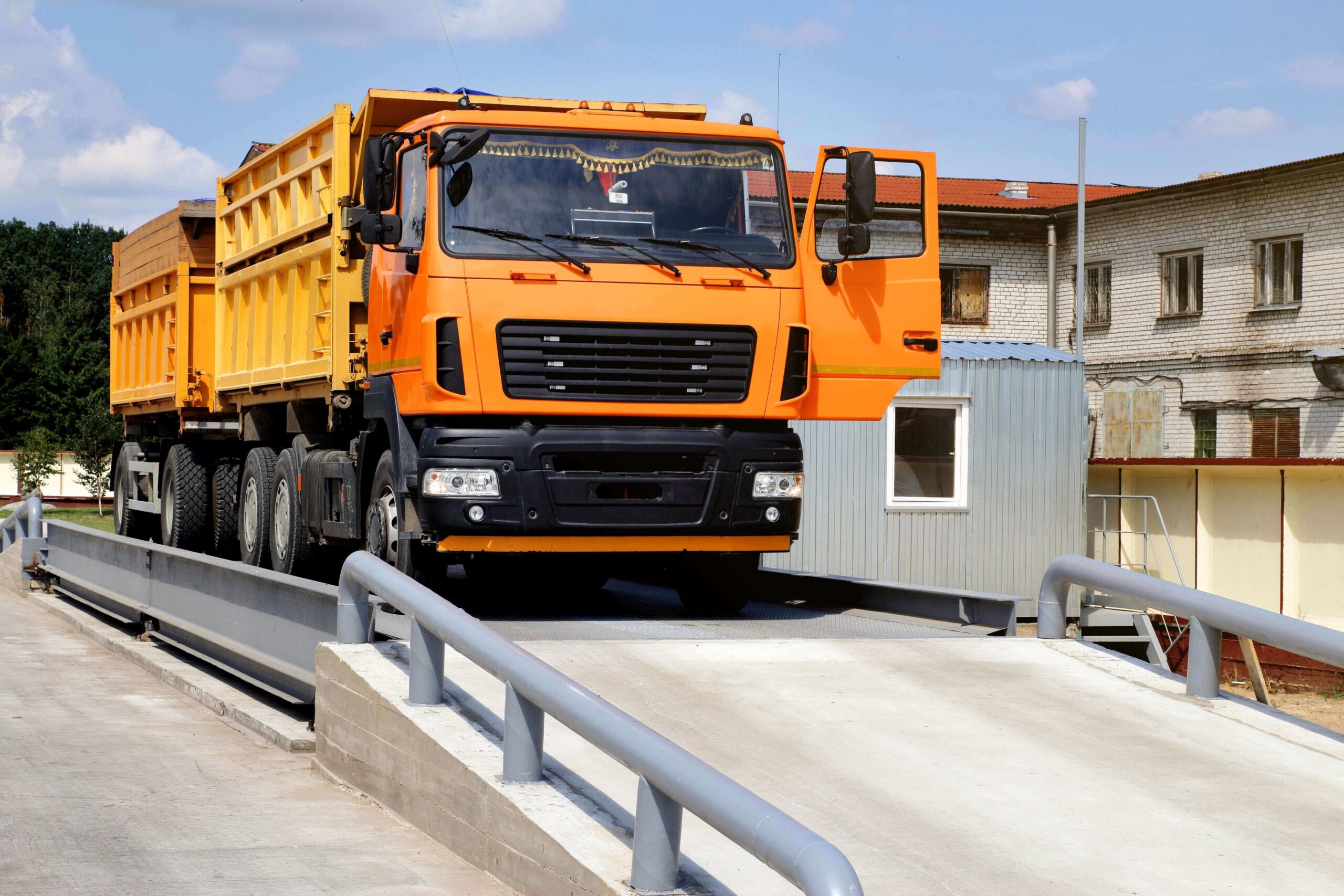 Truck Scale with orange truck